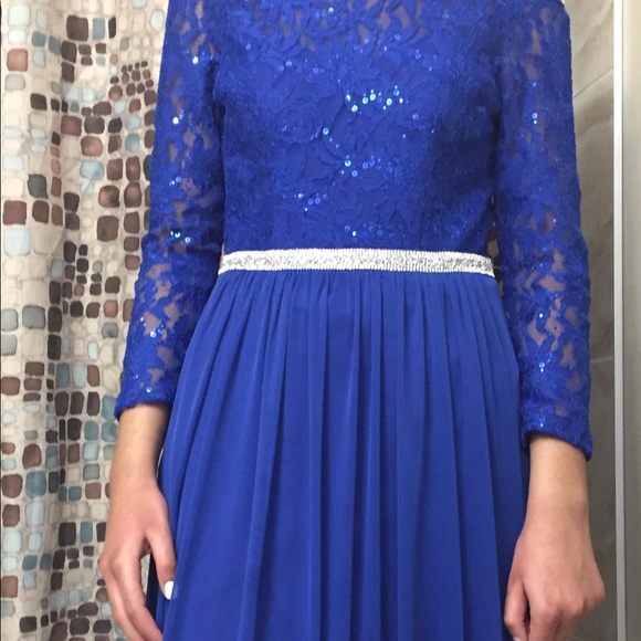 Beautiful Blue floor length dress petite - Picture 2 of 8